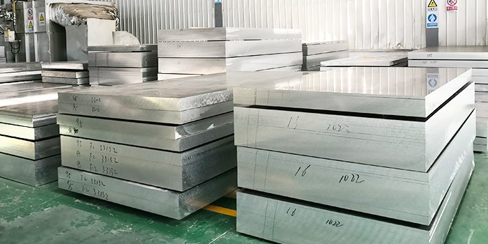 What are the surface treatment methods for alloy aluminum plates